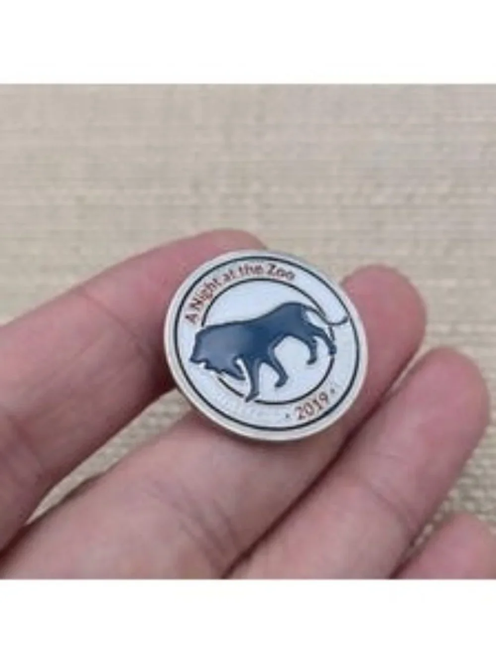 Intercap Lending 2019 A Night at the Zoo Enamel Pin Lion Badge Collectible A8389